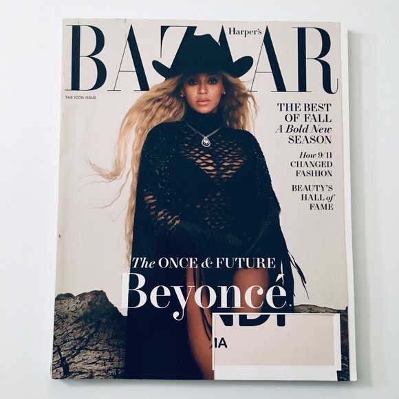 3 Harper's Bazaar Magazines Lot 2021 - Picture 7 of 12